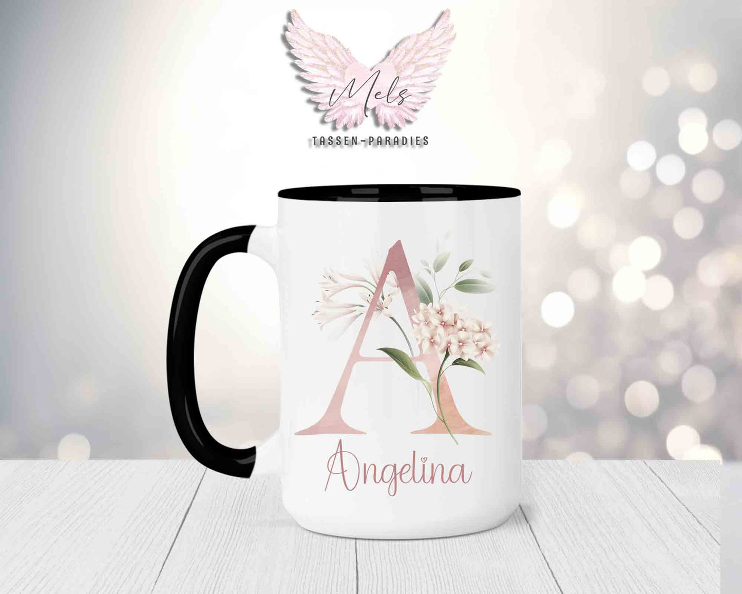 Blumen-Alphabet mit Name - Personalisierte 15oz Keramik-Tasse Schwarz