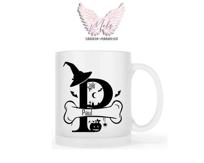 Halloween-Alphabet mit Name - Personalisierte satinierte Glas-Tasse
