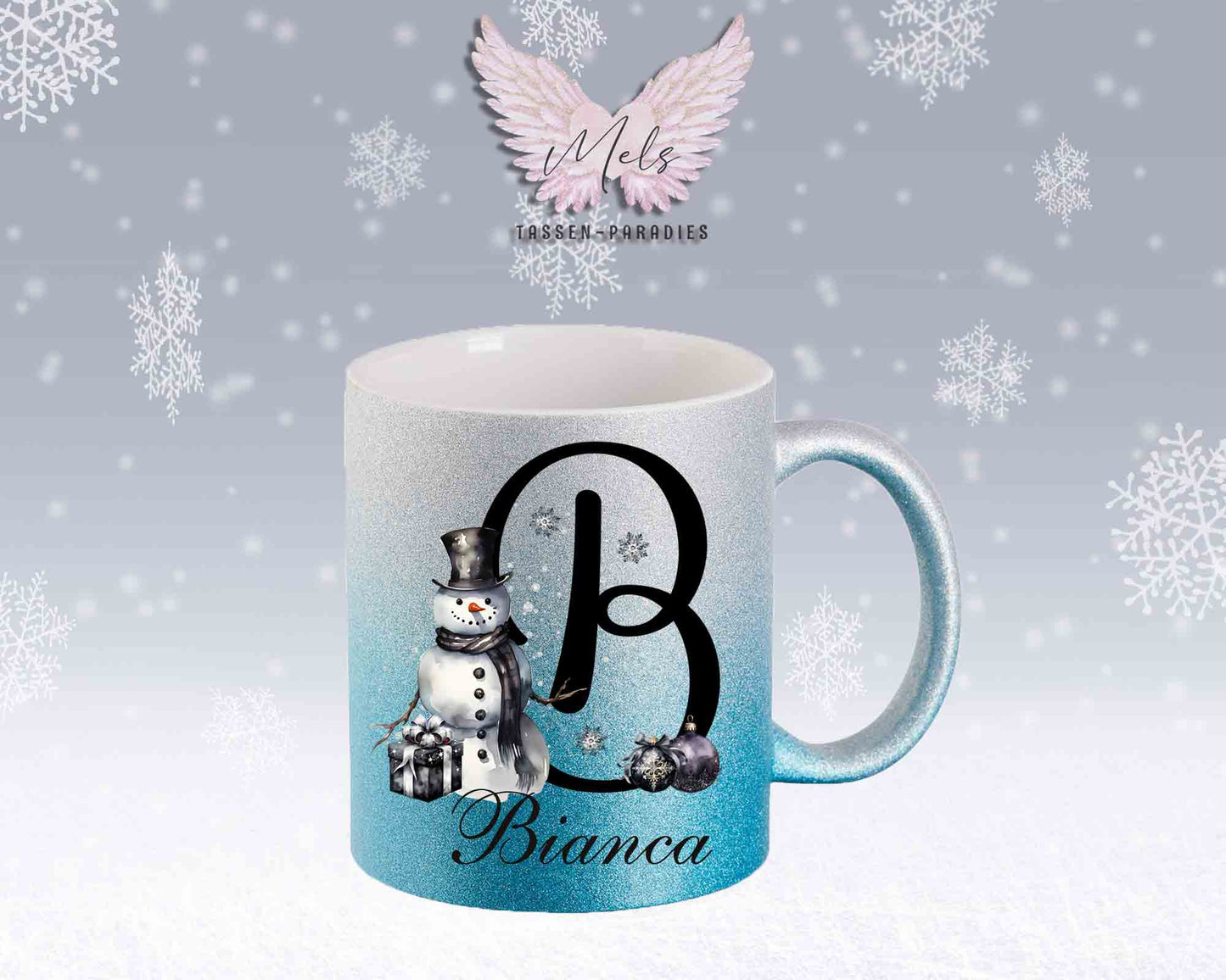 Schneemann Black-Alphabet mit Name - Personalisierte Glitter-Tasse SilberBlau