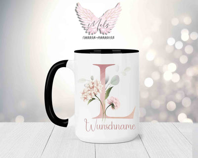 Blumen-Alphabet mit Name - Personalisierte 15oz Keramik-Tasse Schwarz