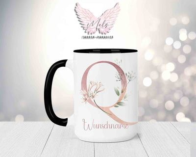Blumen-Alphabet mit Name - Personalisierte 15oz Keramik-Tasse Schwarz