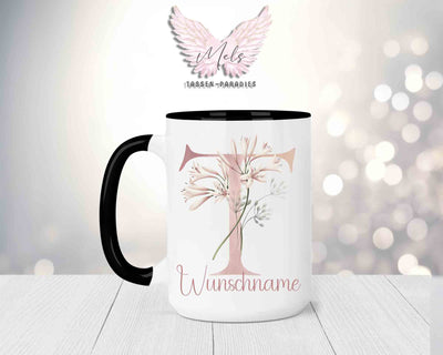 Blumen-Alphabet mit Name - Personalisierte 15oz Keramik-Tasse Schwarz