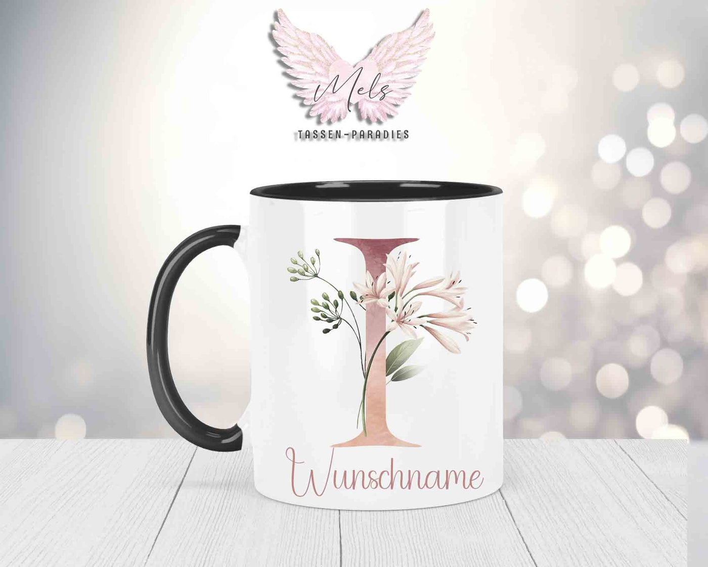 Blumen-Alphabet mit Name - Personalisierte Keramik-Tasse Schwarz