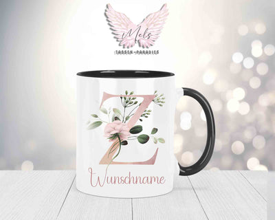 Blumen-Alphabet mit Name - Personalisierte Keramik-Tasse Schwarz