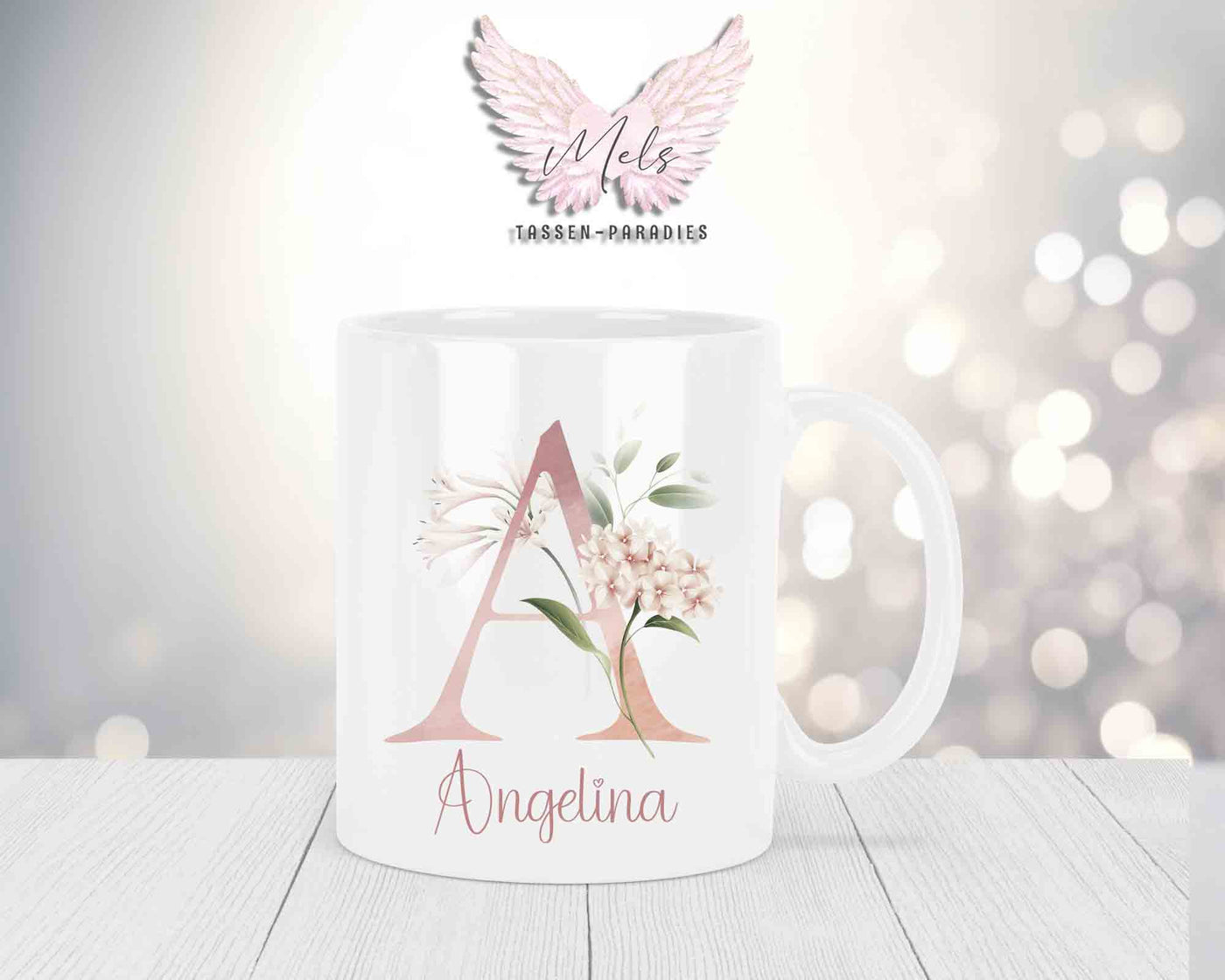 Personalisierte Keramik-Tasse in Weiß-mit Blumen-Alphabet & Namen