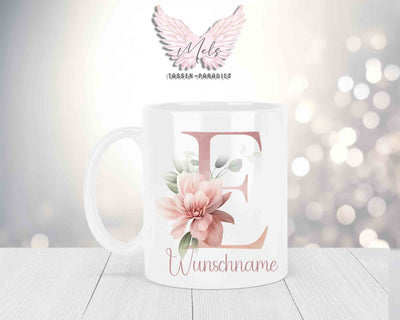 Personalisierte Keramik-Tasse in Weiß-mit Blumen-Alphabet & Namen