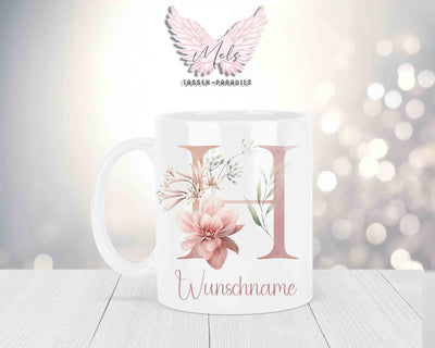 Personalisierte Keramik-Tasse in Weiß-mit Blumen-Alphabet & Namen