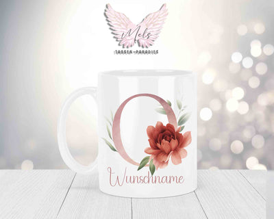 Personalisierte Keramik-Tasse in Weiß-mit Blumen-Alphabet & Namen