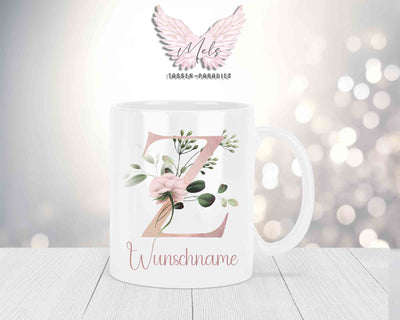 Personalisierte Keramik-Tasse in Weiß-mit Blumen-Alphabet & Namen