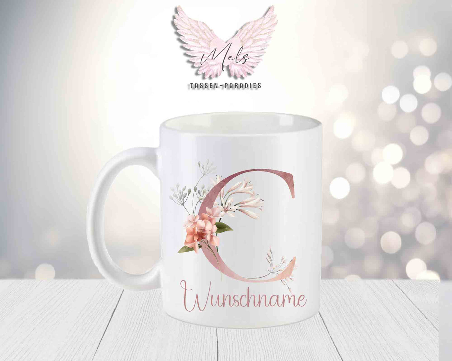 Personalisierte Keramik-Tasse in Weiß-Matt mit Blumen-Alphabet & Namen