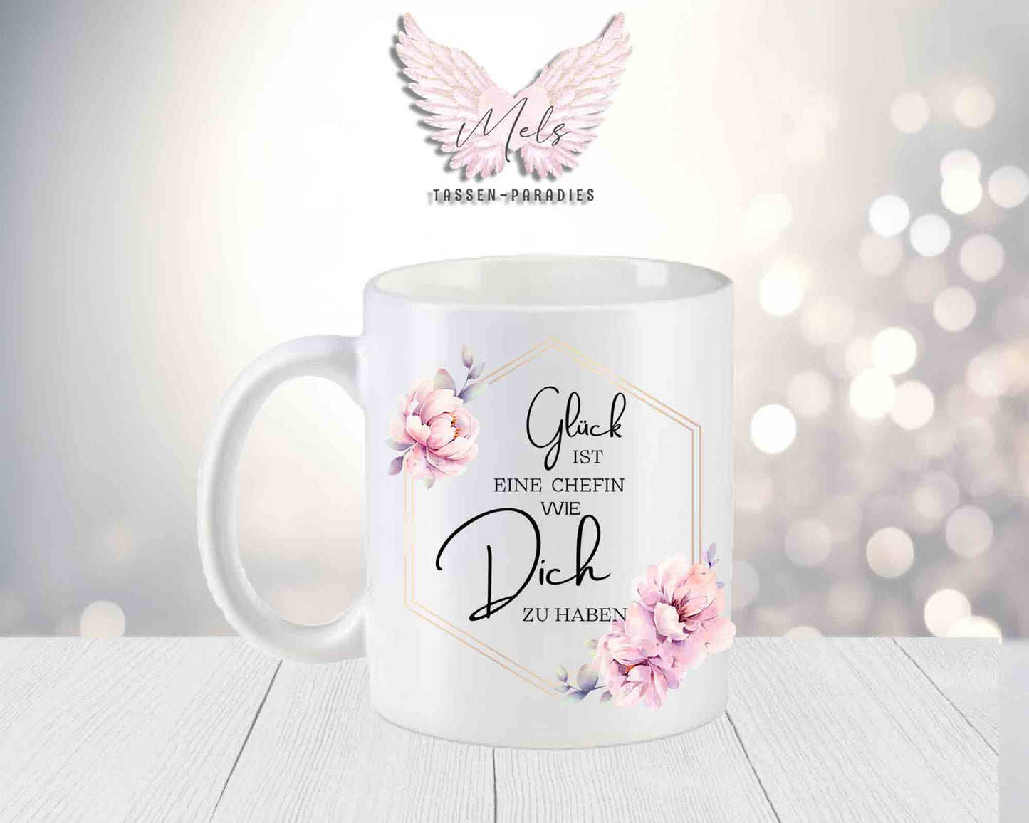 Personalisierte Keramik-Tasse in Weiß-Matt mit Blumen-Alphabet & Namen