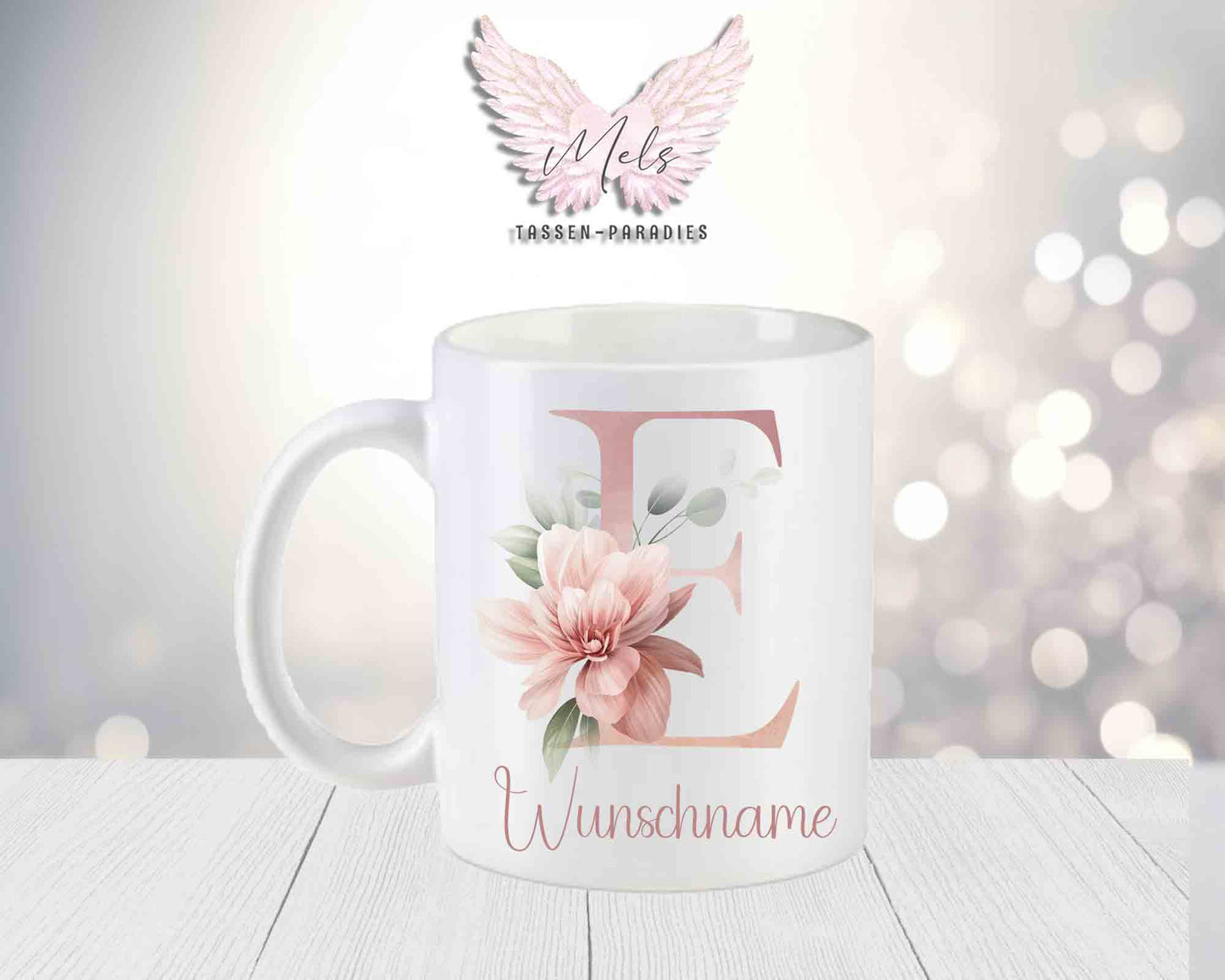 Personalisierte Keramik-Tasse in Weiß-Matt mit Blumen-Alphabet & Namen