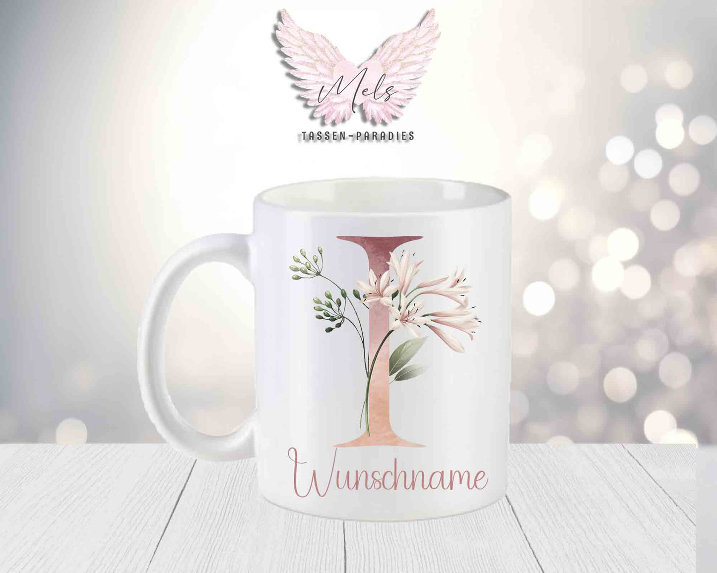 Personalisierte Keramik-Tasse in Weiß-Matt mit Blumen-Alphabet & Namen