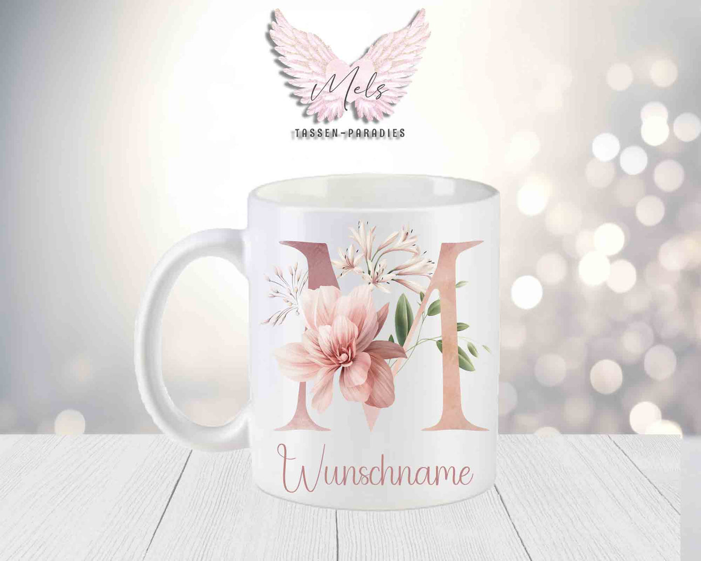 Personalisierte Keramik-Tasse in Weiß-Matt mit Blumen-Alphabet & Namen