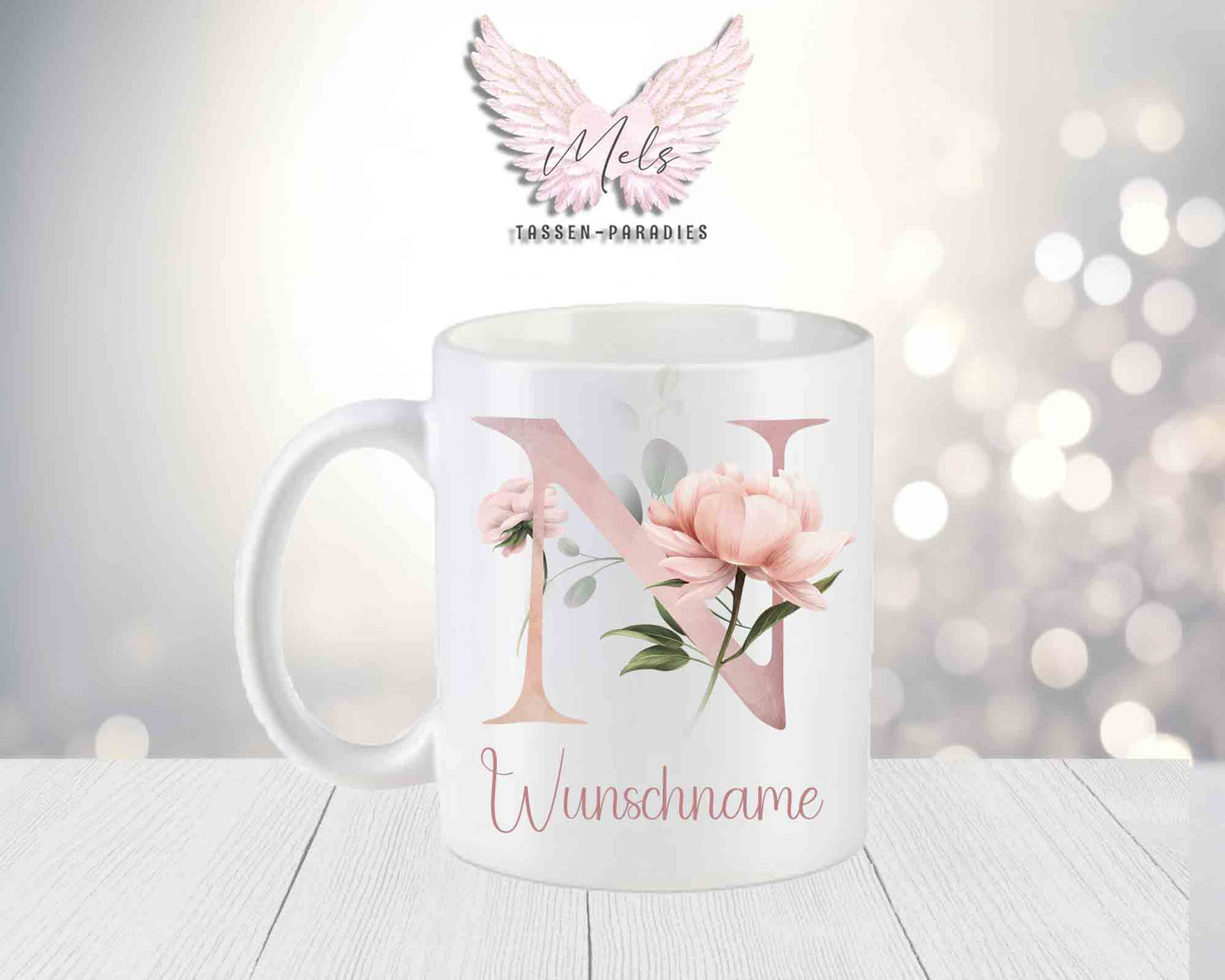 Personalisierte Keramik-Tasse in Weiß-Matt mit Blumen-Alphabet & Namen