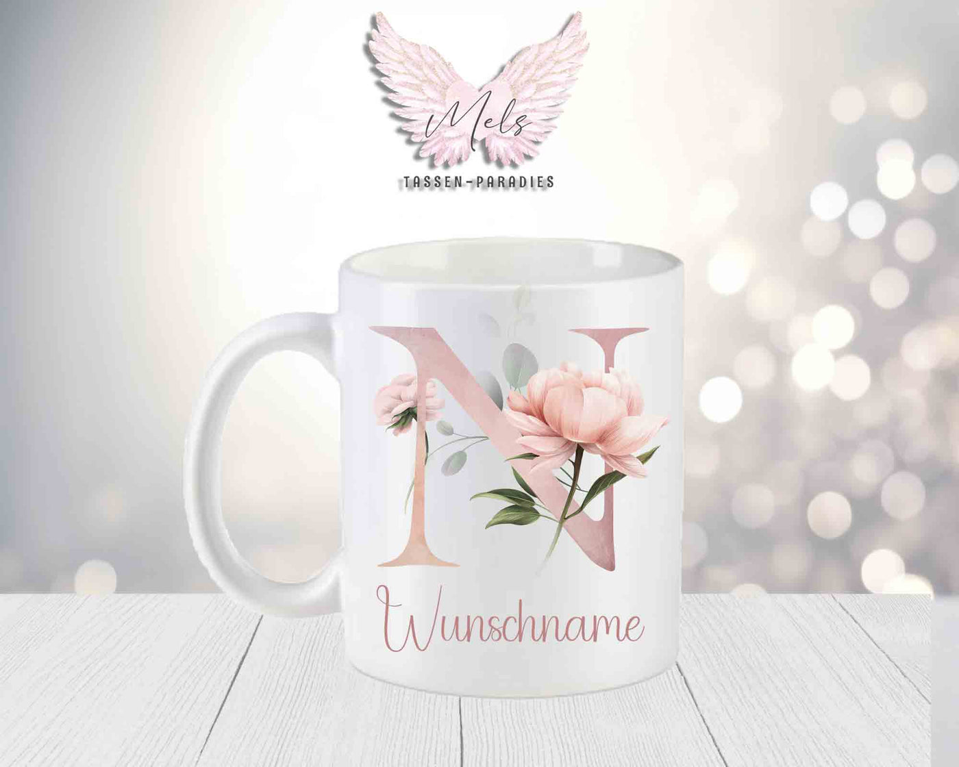 Personalisierte Keramik-Tasse in Weiß-Matt mit Blumen-Alphabet & Namen