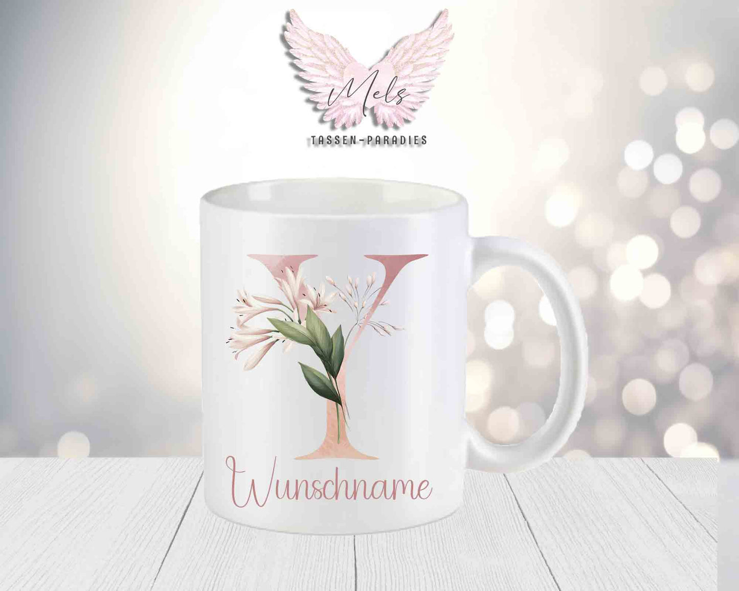 Personalisierte Keramik-Tasse in Weiß-Matt mit Blumen-Alphabet & Namen