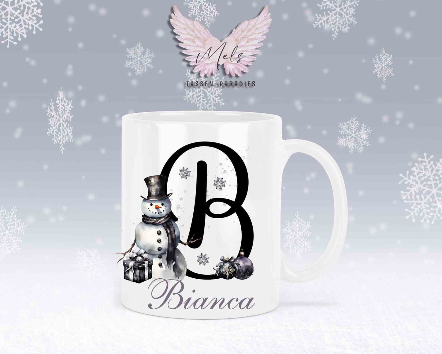 Schneemann Black-Alphabet mit Name - Personalisierte Keramik-Tasse Weiß