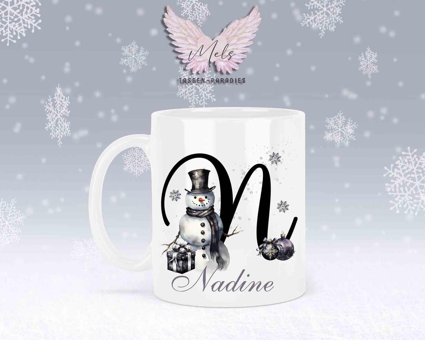 Schneemann Black-Alphabet mit Name - Personalisierte Keramik-Tasse Weiß