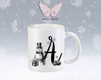 Schneemann Black-Alphabet mit Name - Personalisierte Keramik-Tasse Weiß-Matt