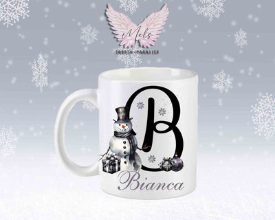 Schneemann Black-Alphabet mit Name - Personalisierte Keramik-Tasse Weiß-Matt