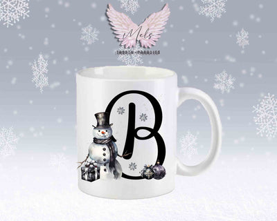 Schneemann Black-Alphabet mit Name - Personalisierte Keramik-Tasse Weiß-Matt