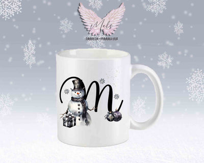 Schneemann Black-Alphabet mit Name - Personalisierte Keramik-Tasse Weiß-Matt
