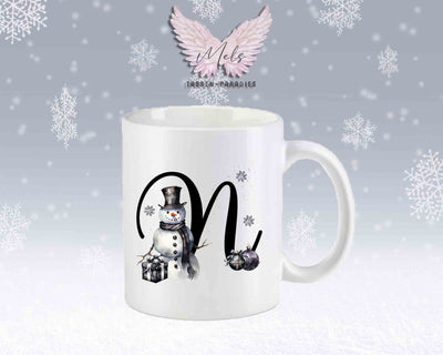 Schneemann Black-Alphabet mit Name - Personalisierte Keramik-Tasse Weiß-Matt
