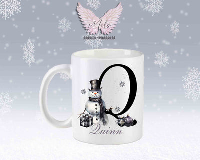 Schneemann Black-Alphabet mit Name - Personalisierte Keramik-Tasse Weiß-Matt