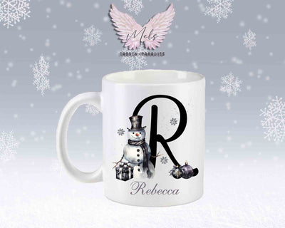 Schneemann Black-Alphabet mit Name - Personalisierte Keramik-Tasse Weiß-Matt