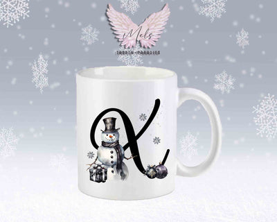 Schneemann Black-Alphabet mit Name - Personalisierte Keramik-Tasse Weiß-Matt