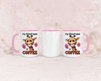 Tasse mit niedlicher Giraffe und dem Spruch My blood type is Coffee