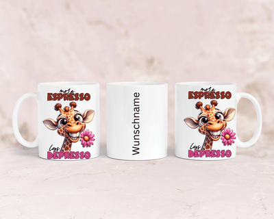 Tasse mit niedlicher Giraffe und dem Spruch „More Espresso“ – personalisierbar