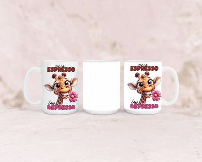 Tasse mit niedlicher Giraffe und dem Spruch „More Espresso“ – personalisierbar