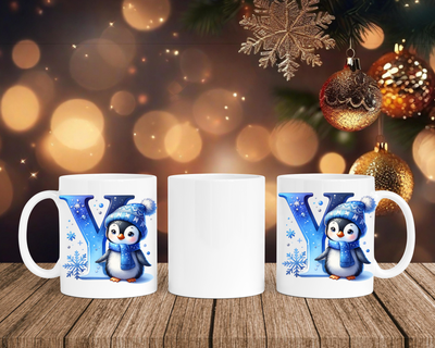 Personalisierte Keramik-Tasse in Weiß-mit Pinguin Blau-Alphabet & Namen